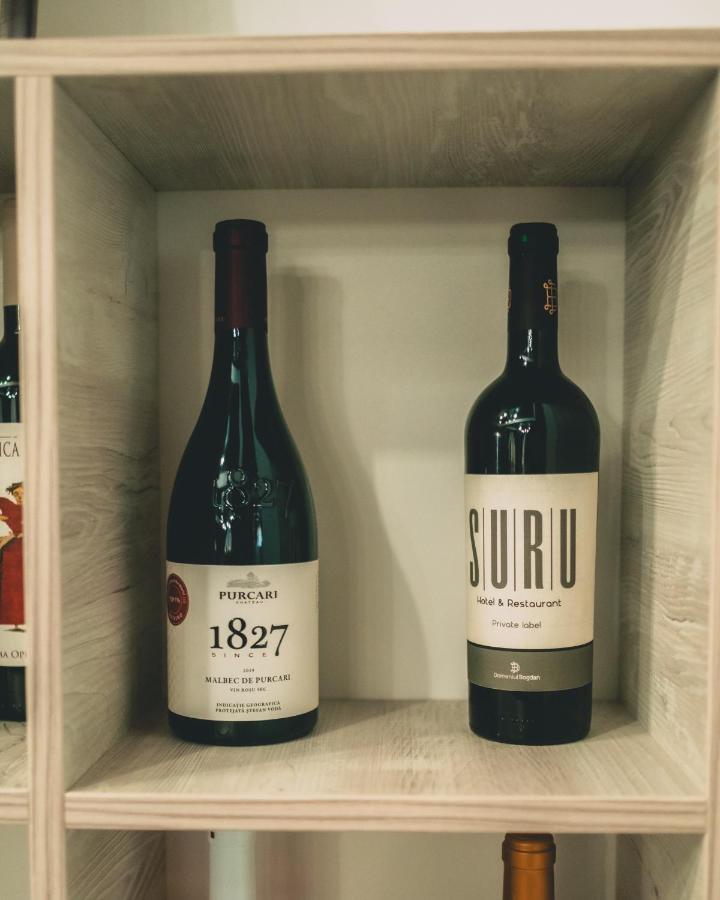 Suru Hotel & Restaurant Buşteni Екстериор снимка